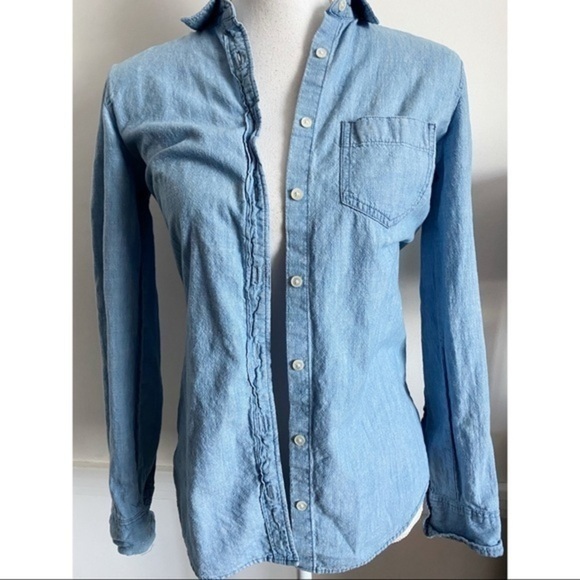 J. Crew Mercantile • Chambray Signature Fit Blouse - Picture 5 of 9